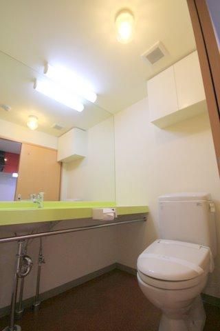 【トイレ】　ホテルのような明るいトイレ（反転タイプあり）