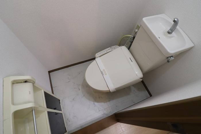 【トイレ】　温水洗浄暖房便座