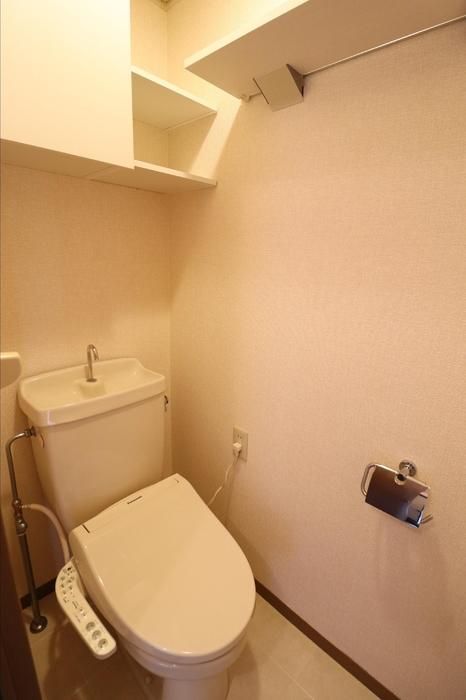 【トイレ】　温水洗浄暖房便座
